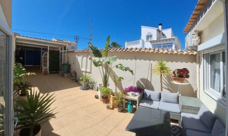 3 Cuarto Villa en venta