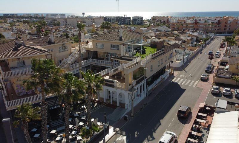 2 bedroom Commercial Property for sale