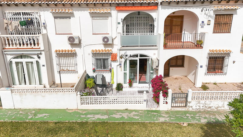 1 Cuarto Villa en venta