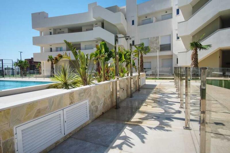 2 bedroom Apartment for sale