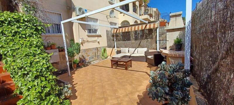 3 Cuarto Villa en venta