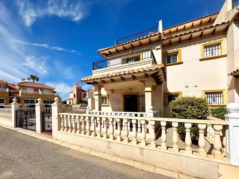 2 Cuarto Adosado en venta