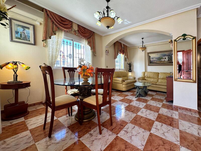 2 Cuarto Adosado en venta