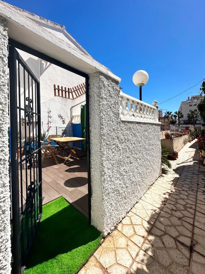 2 Cuarto Villa en venta