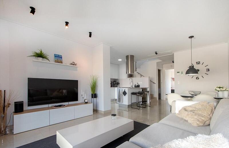 3 bedroom Townhouse for sale