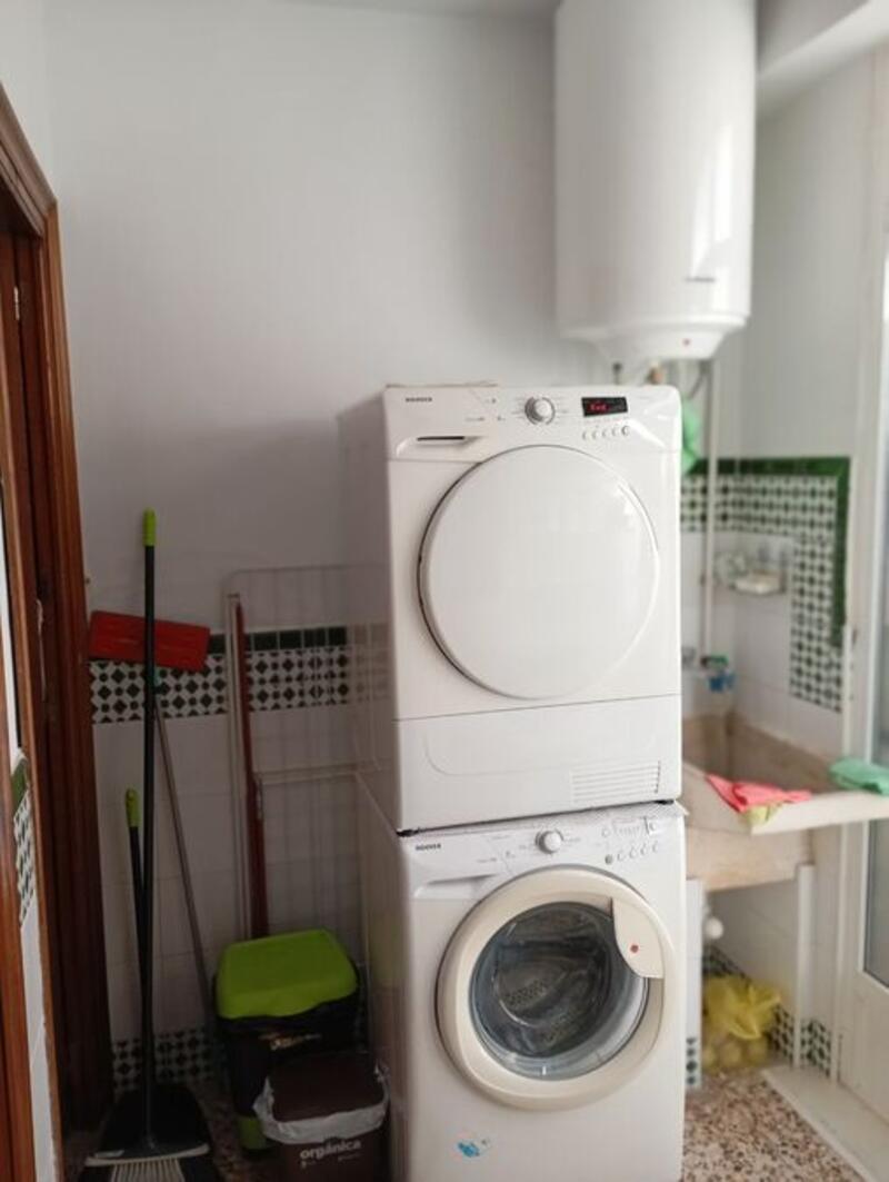 4 slaapkamer Gezinswoning Te koop