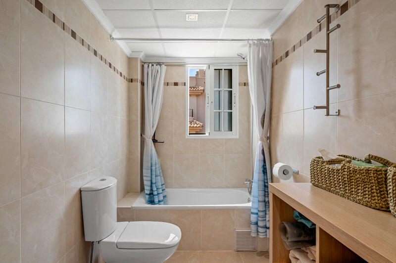 2 Schlafzimmer Stadthaus zu verkaufen