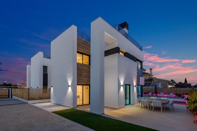 3 slaapkamer Villa Te koop