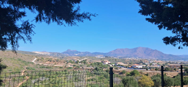 Apartamento en venta en La Duquesa, Málaga