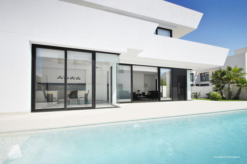 Villa en venta en Rojales, Alicante