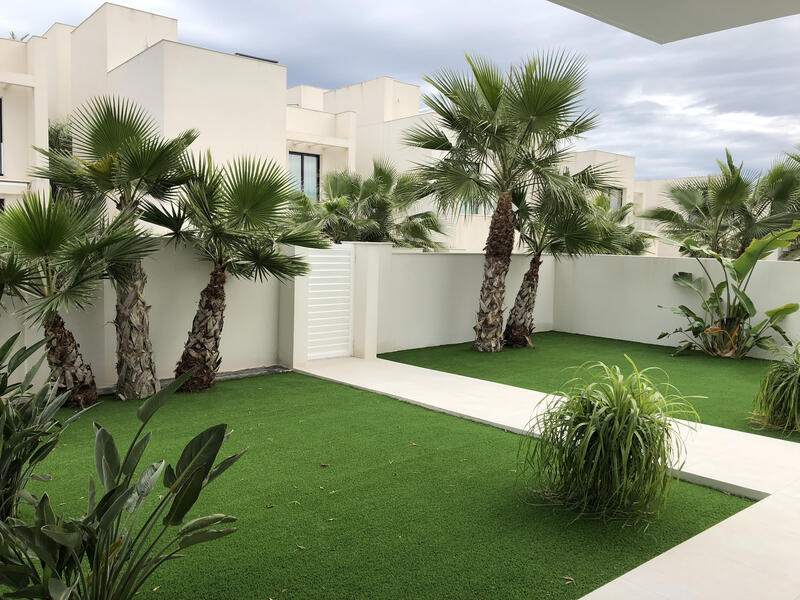 4 Cuarto Villa en venta