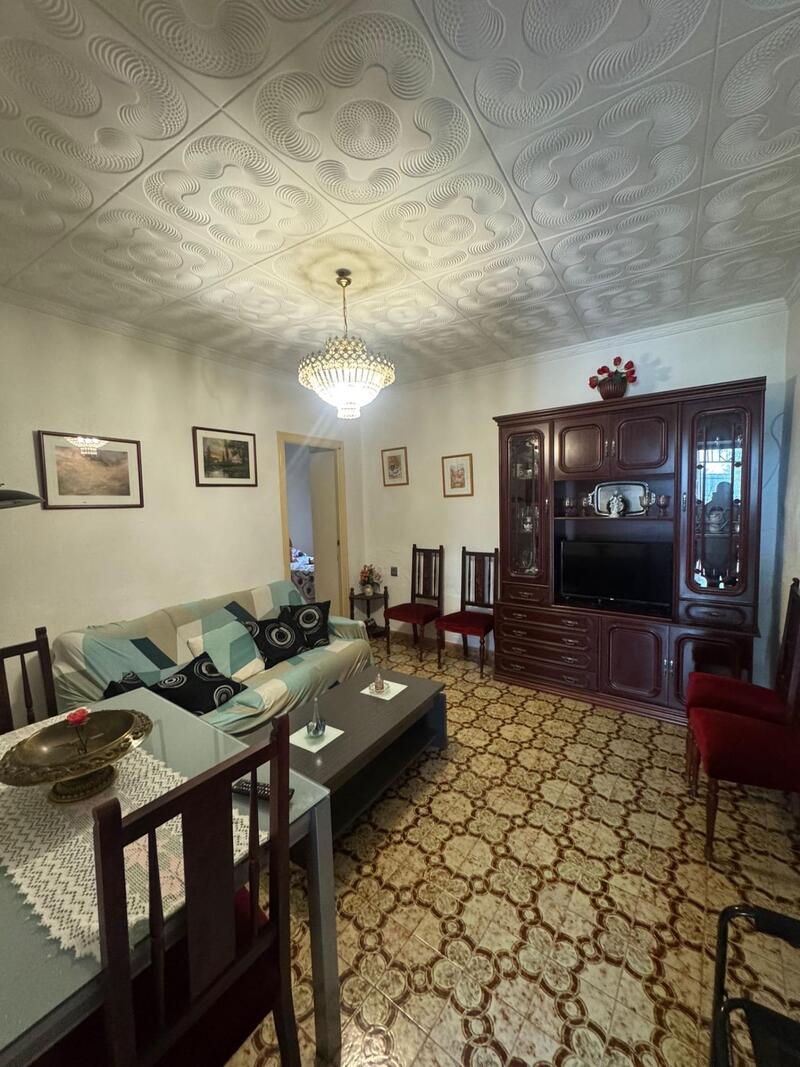8 Cuarto Adosado en venta