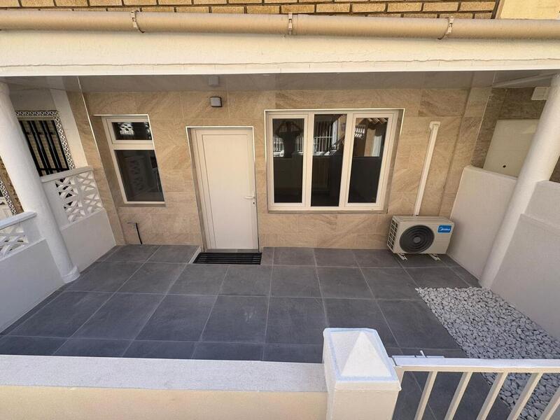3 Cuarto Apartamento en venta en La Mata, Alicante