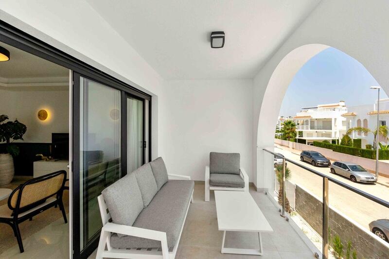 2 bedroom Apartment for sale