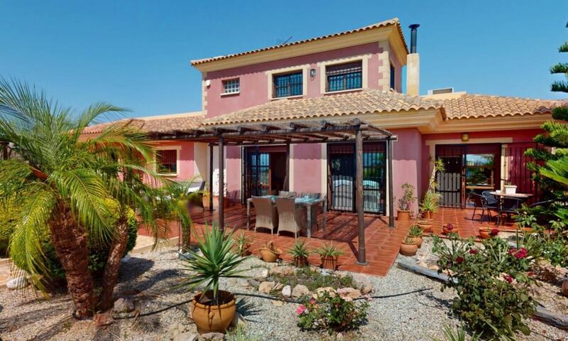 5 Cuarto Casa de Campo en venta
