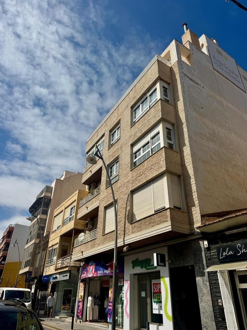 Lejlighed til salg i Torrevieja, Alicante