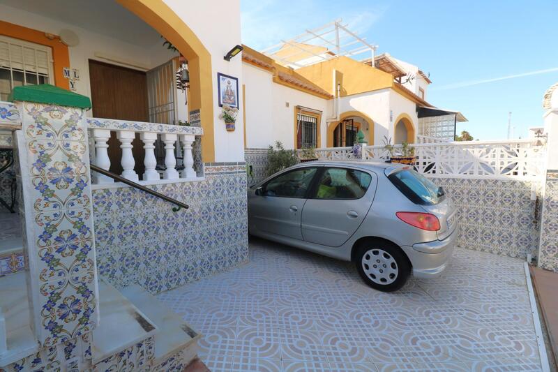2 soveværelse Villa til salg i Torrevieja, Alicante