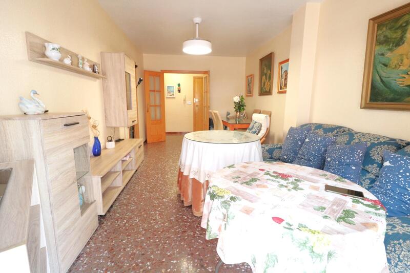 квартира продается в Torrevieja, Alicante