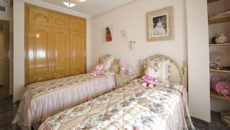 5 Cuarto Adosado en venta