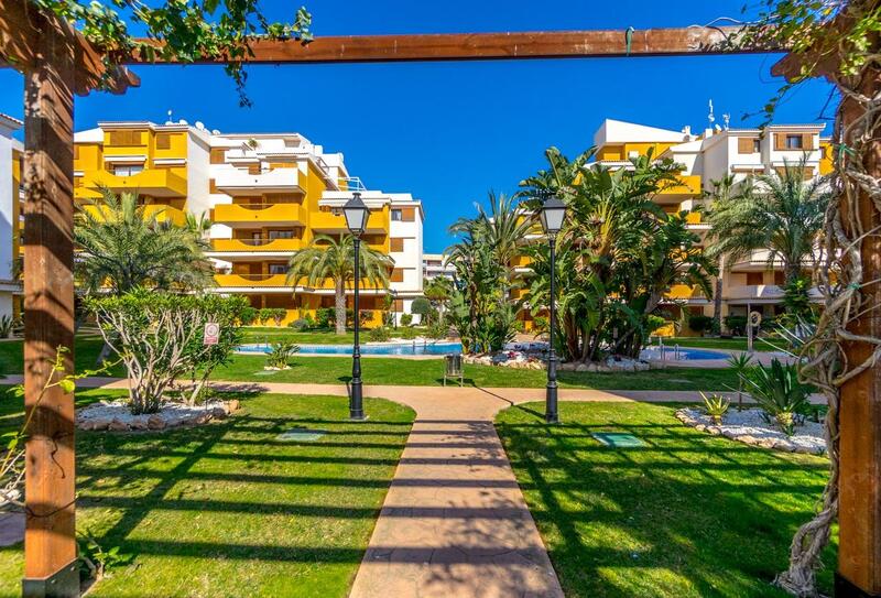 2 Cuarto Apartamento en venta en Torrevieja, Alicante