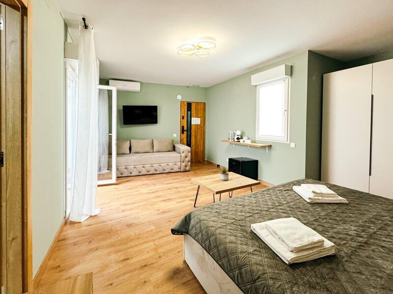 12 chambre Local Commercial à vendre