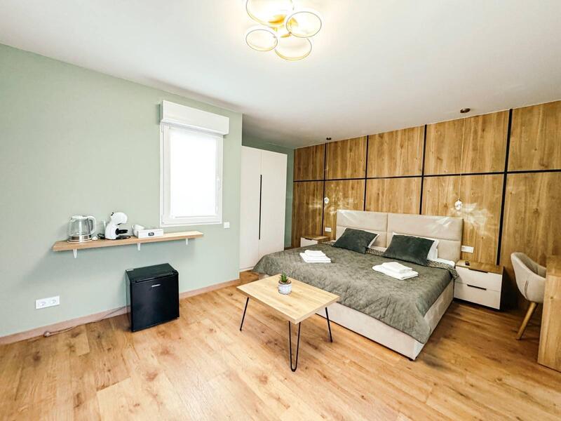 12 chambre Local Commercial à vendre