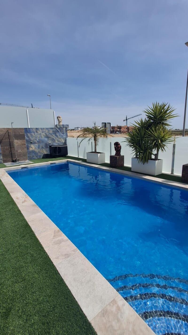 3 Cuarto Adosado en venta