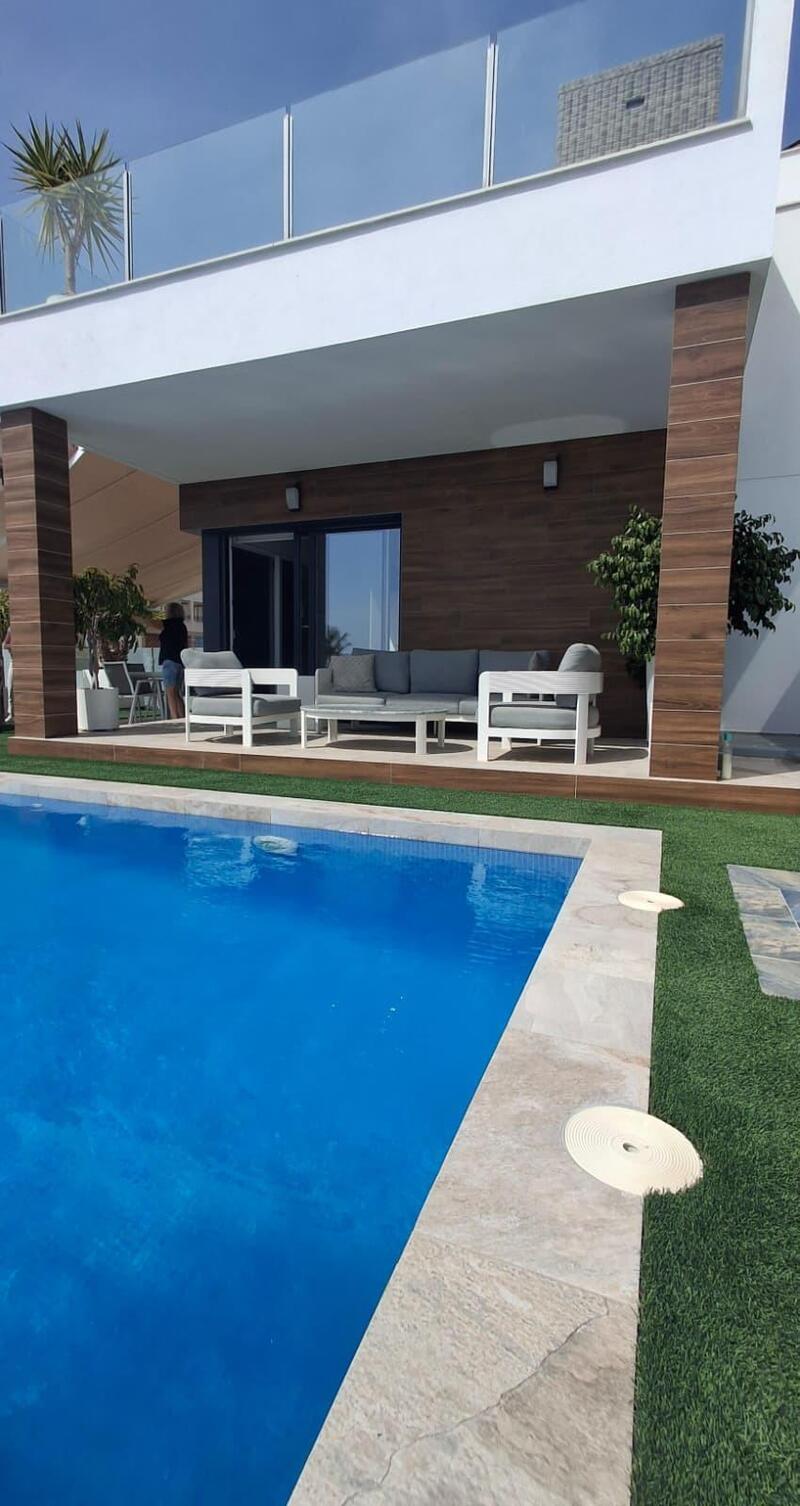3 Cuarto Adosado en venta