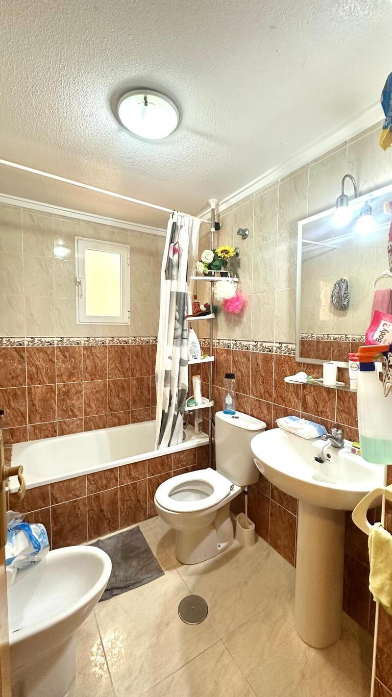 2 спальная комната квартира продается