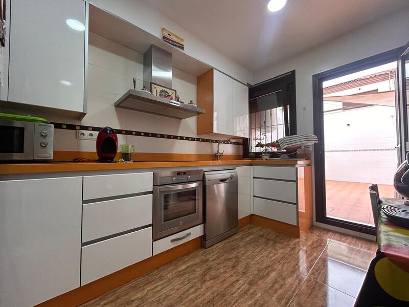 3 bedroom Country House for sale