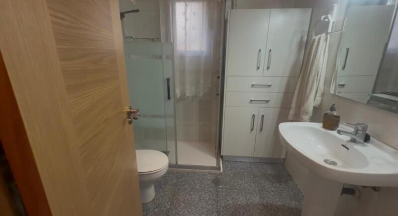 6 Cuarto Adosado en venta