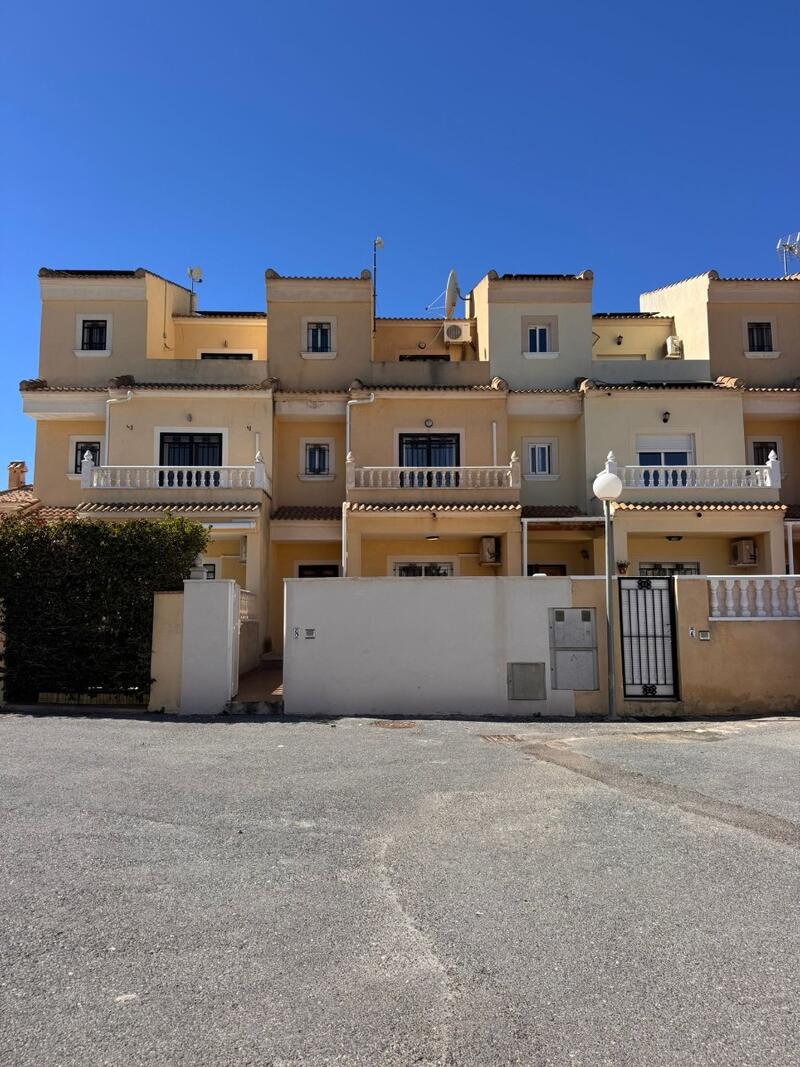 3 sovrum Radhus till salu i Campoamor, Alicante