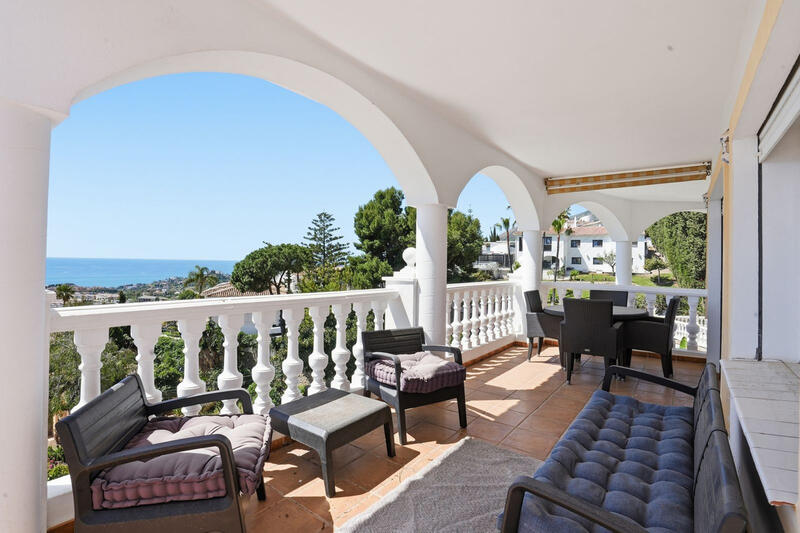 6 bedroom Villa for sale