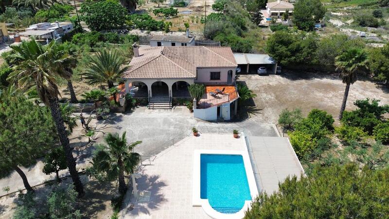 5 bedroom Villa for sale