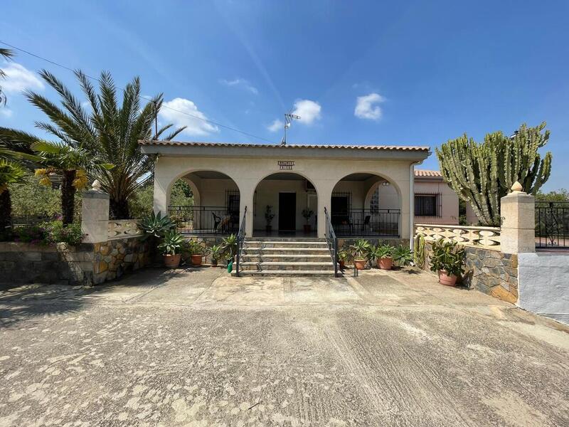 5 bedroom Villa for sale