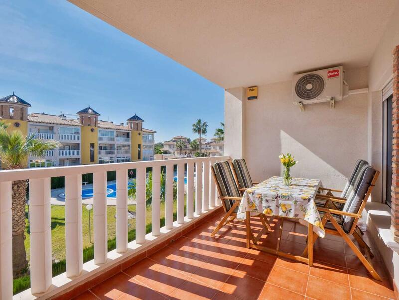 Lägenhet till salu i Villamartin, Alicante