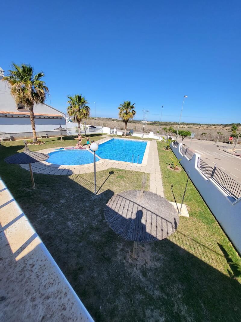 3 soveværelse Byhus til salg i San Miguel de Salinas, Alicante