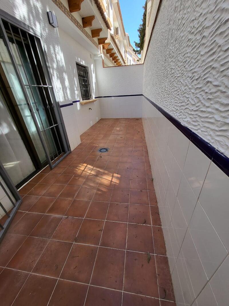 3 soveværelse Byhus til salg i San Miguel de Salinas, Alicante