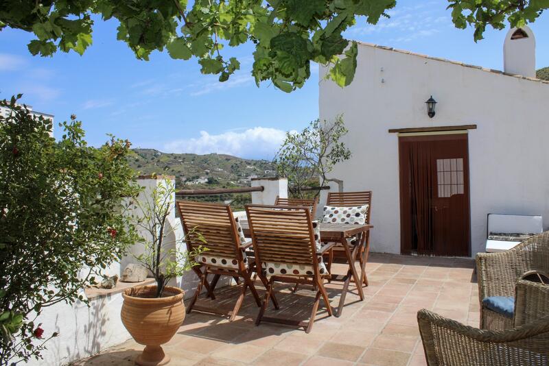 4 bedroom Townhouse for sale