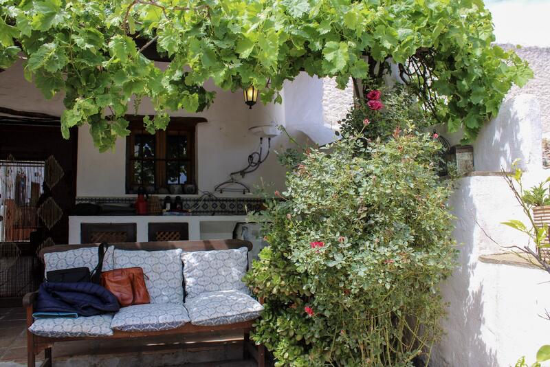 4 bedroom Townhouse for sale