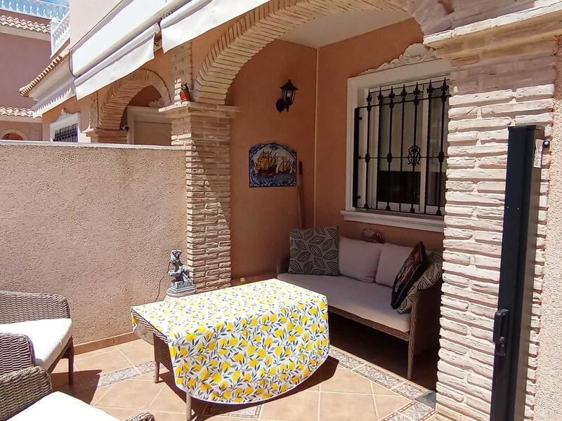 3 bedroom Townhouse for sale
