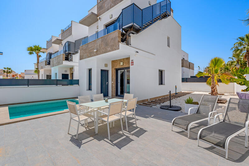 3 bedroom Villa for sale