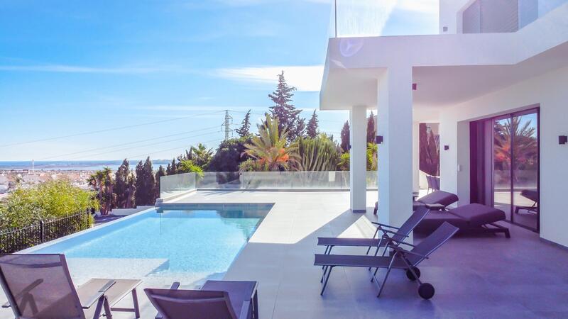 6 Schlafzimmer Villa zu verkaufen