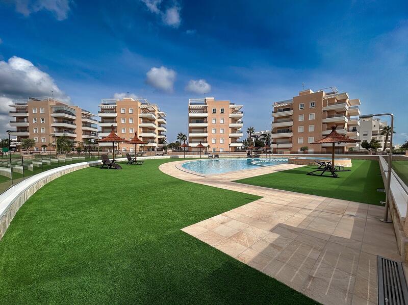 3 slaapkamer Appartement Te koop in El Raso, Alicante