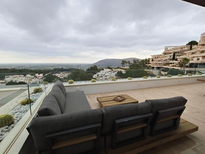 3 bedroom Apartment for sale