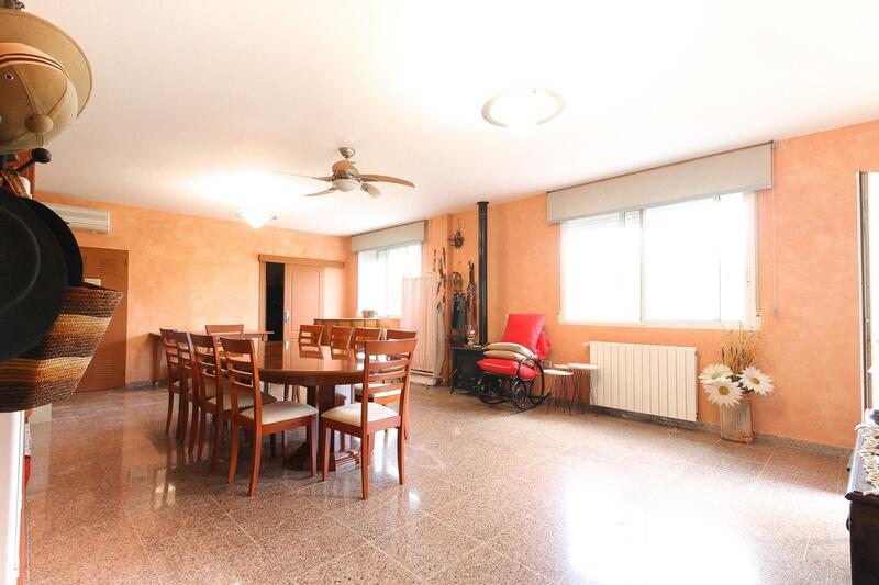 6 Cuarto Villa en venta