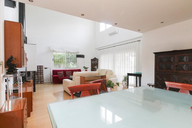 6 Cuarto Villa en venta