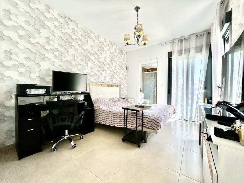 3 Cuarto Adosado en venta