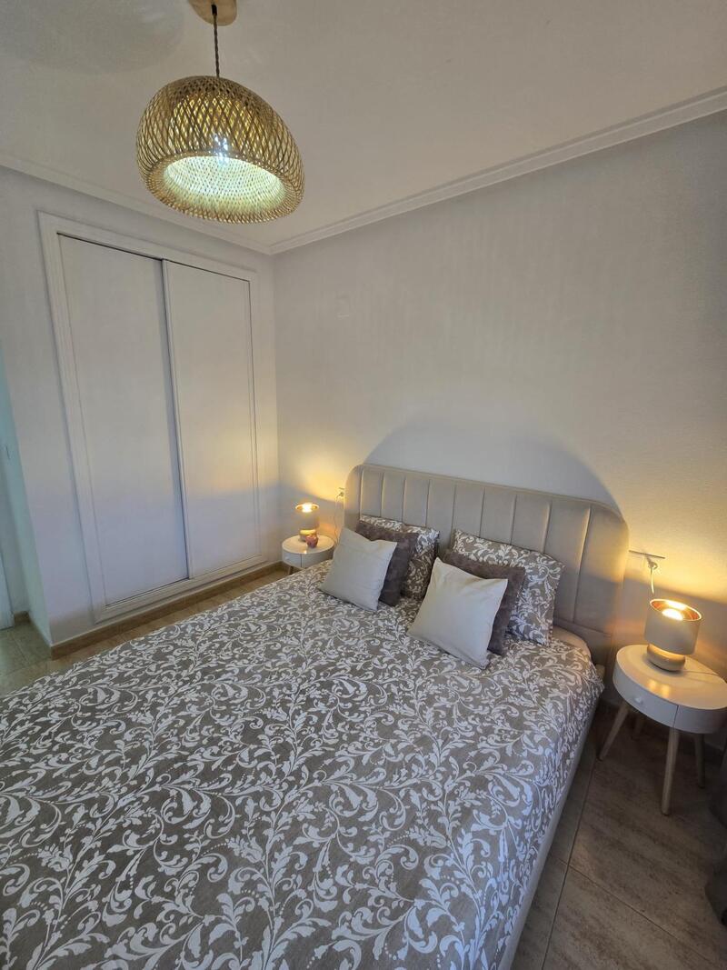 1 slaapkamer Appartement Te koop 1 slaapkamer Appartement Te koop