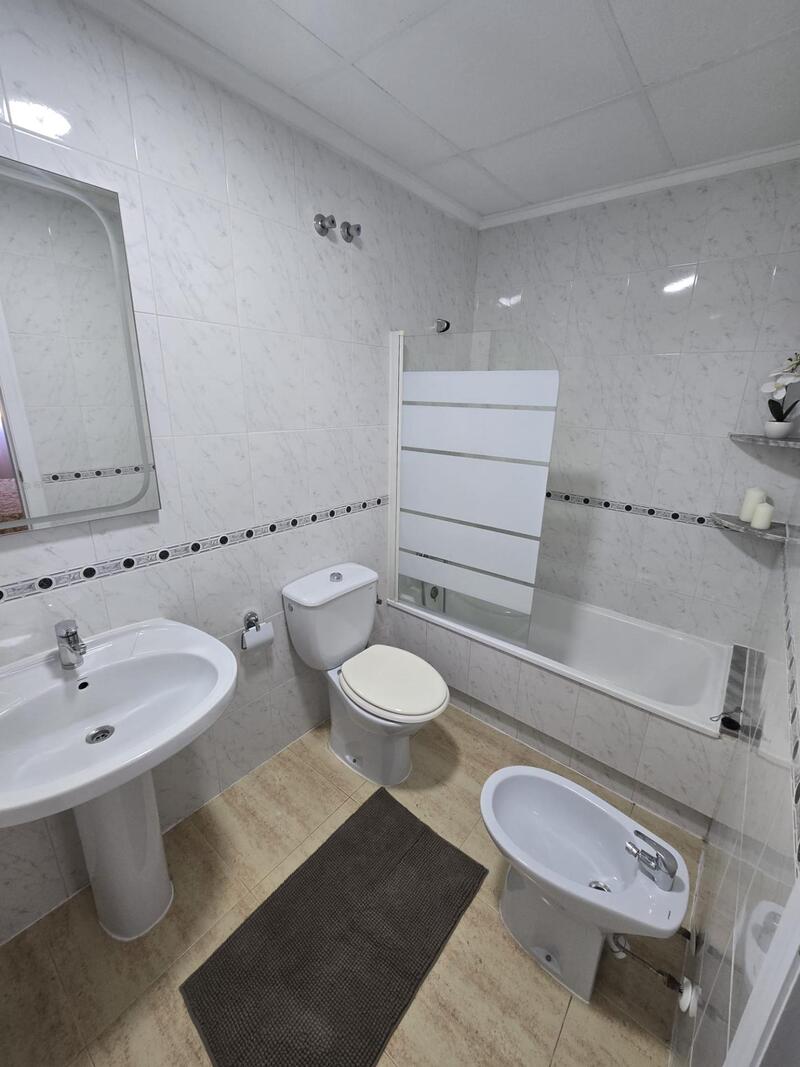 1 slaapkamer Appartement Te koop 1 slaapkamer Appartement Te koop